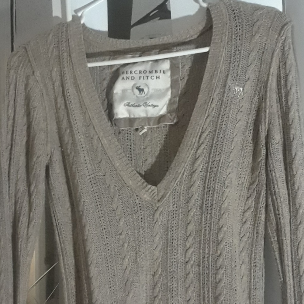 Sweater - Picture 2 of 2